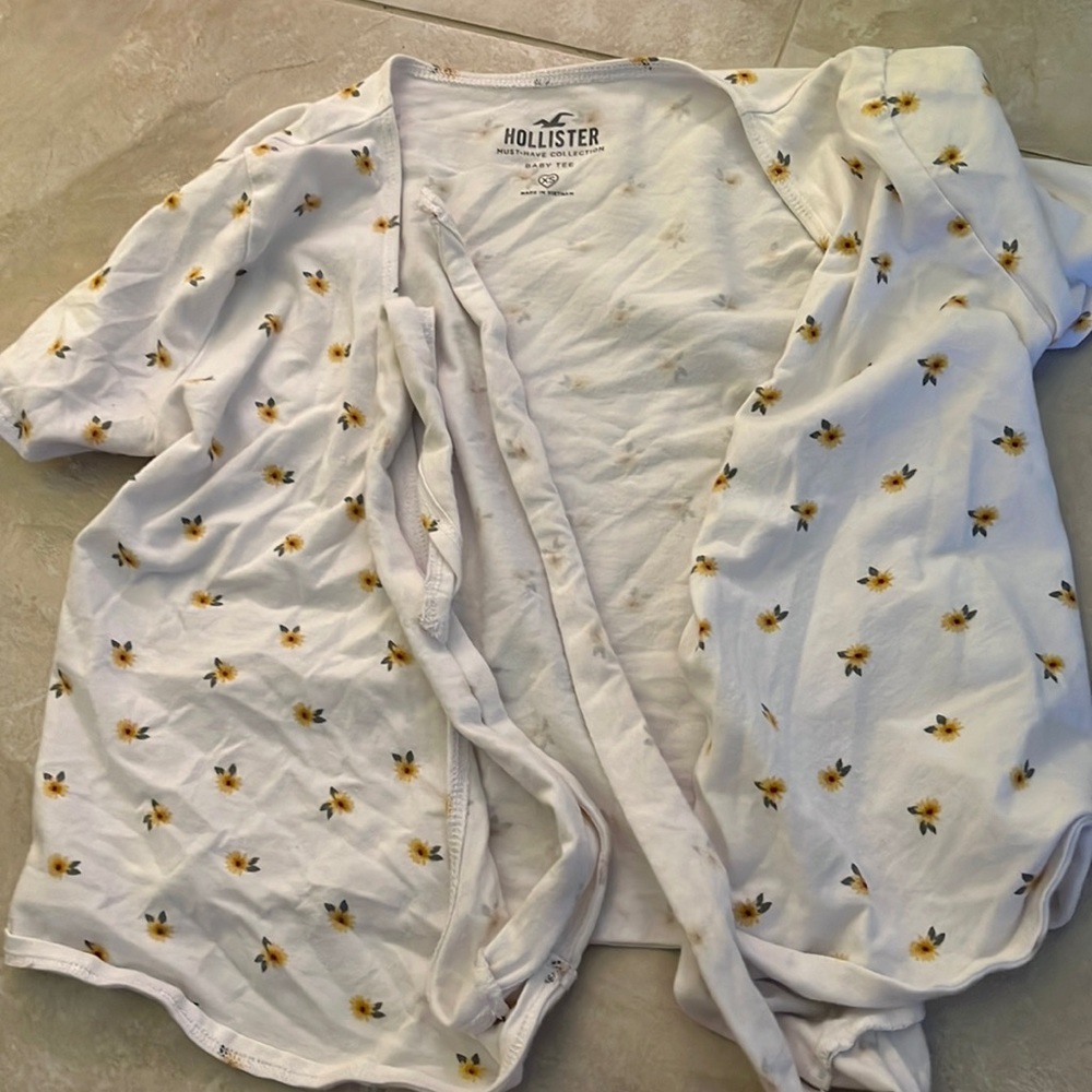 Hollister cross tie shirt